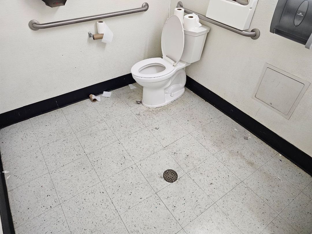 Dump, floor caving in