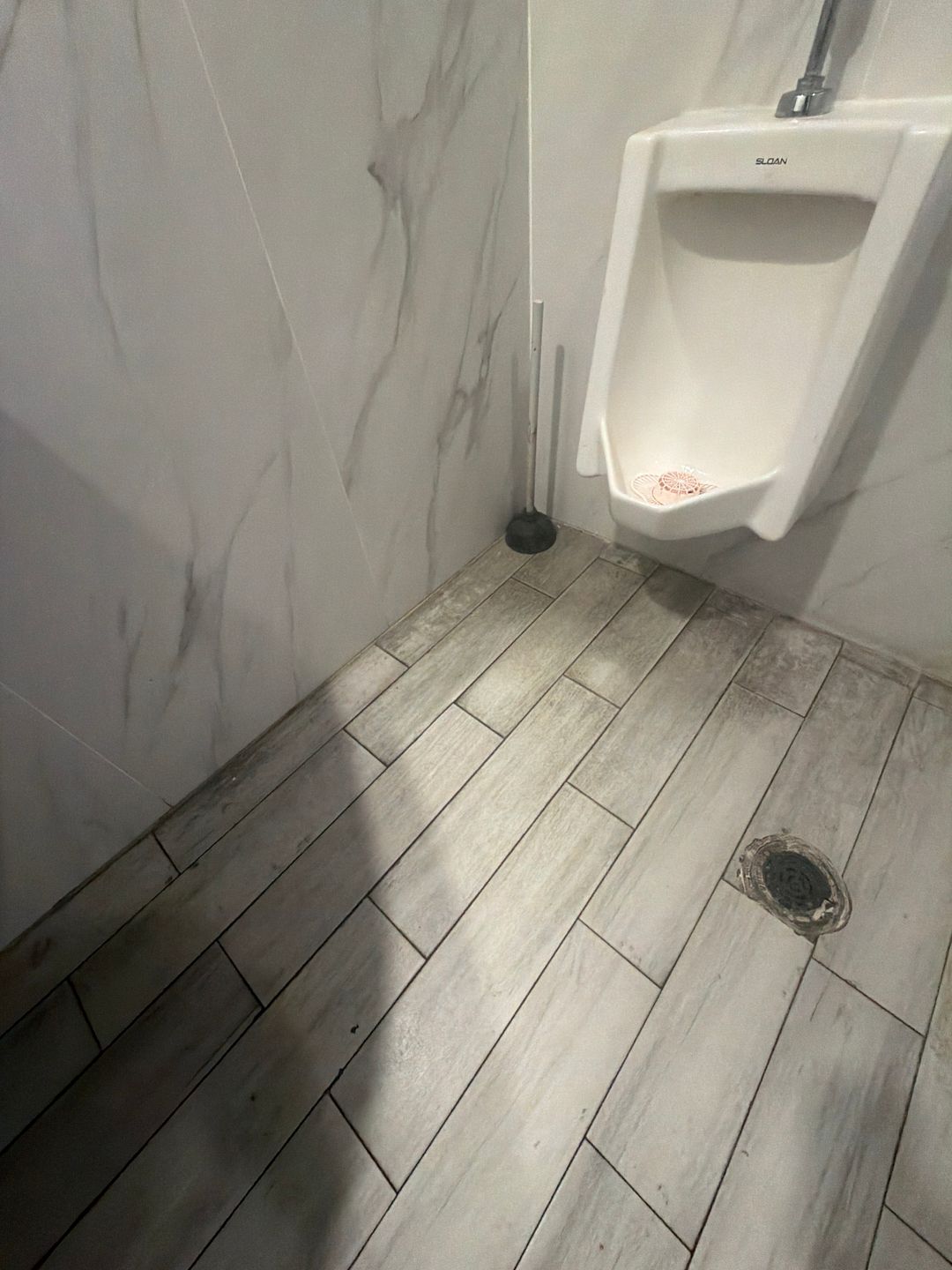Men’s room kinda gross lowk