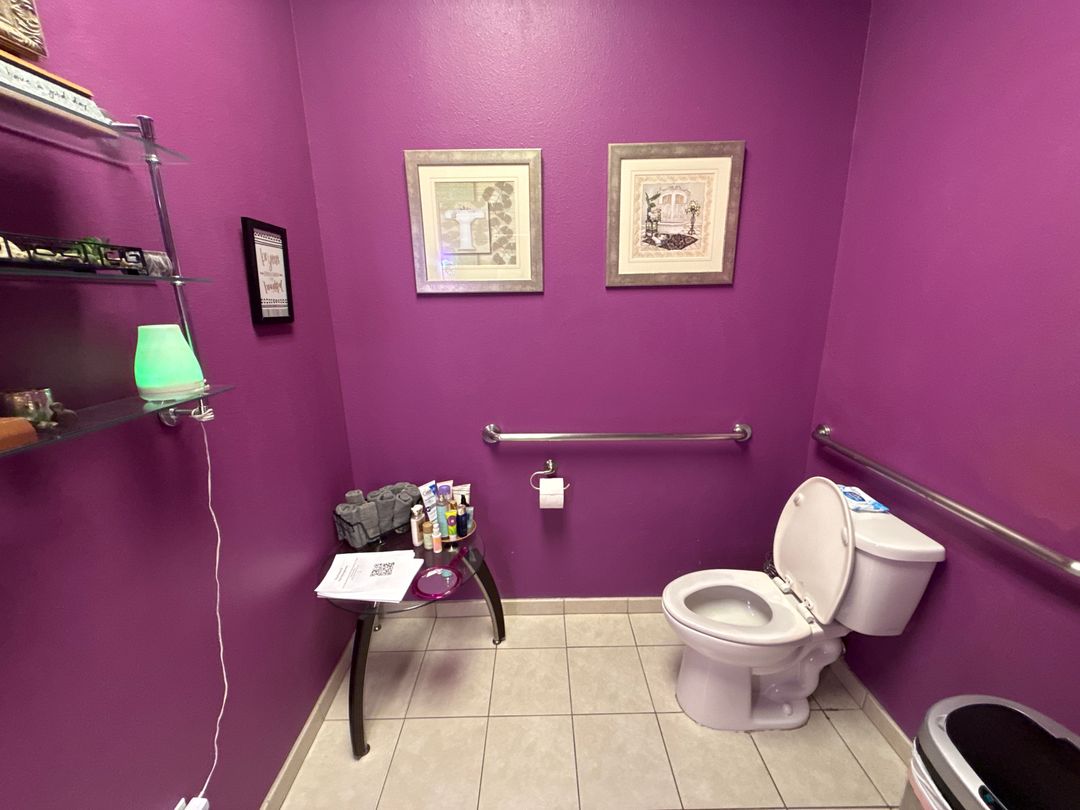 Planet beach Kingwood restroom