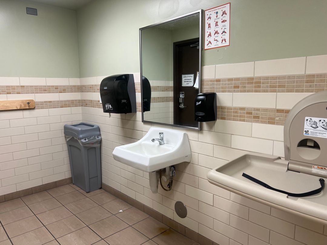 Restroom photo 1