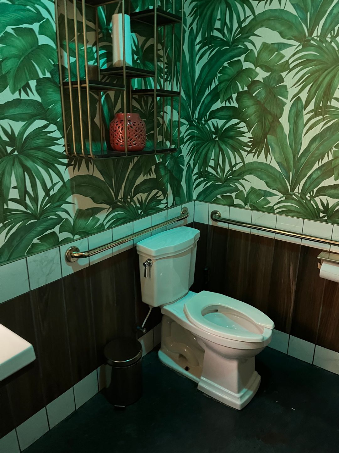 Restroom photo 1